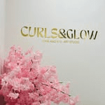 Curls and Glow logo