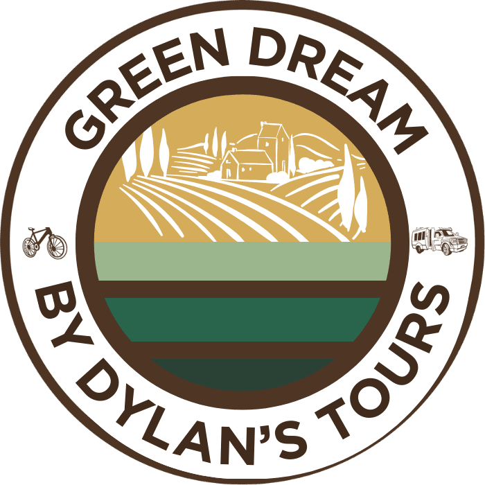 Green Dream Tours logo