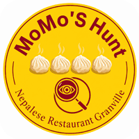 Momo's Hunt logo